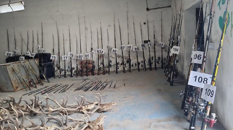 La Dirección Provincial de Fauna y Áreas Naturales Protegidas remató artículos secuestrados. La Dirección Provincial de Fauna y Áreas Naturales Protegidas remató artículos secuestrados.