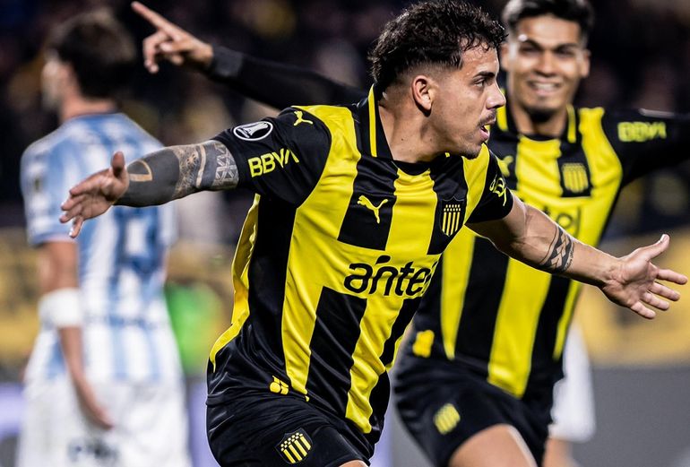 Peñarol le zapateó a un Racing flojo y sacó ventaja en la serie