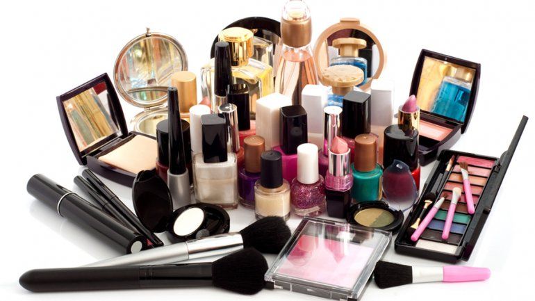 La ANMAT prohibió productos alimenticios y cosméticos