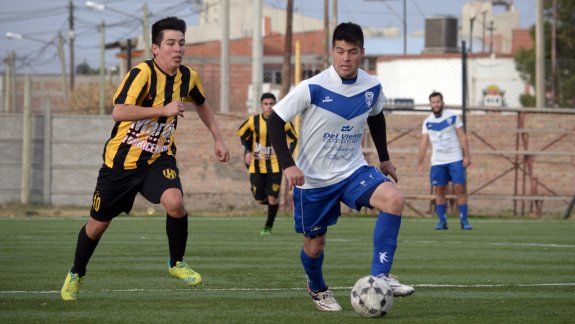 El Barrio se hizo fuerte en la capital neuquina, le ganó a Pacífico en su casa y sigue liderando junto a Rincón.