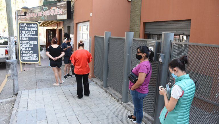 Pescaderías y verdulerías, repletas por el Viernes Santo