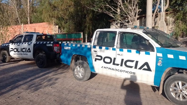 La División Antinarcóticos empezó a investigar a los condenados en 2019 y, en 2020 y 2021, logró un importante golpe con varios allanamientos. | LM Neuquen La División Antinarcóticos empezó a investigar a los condenados en 2019 y, en 2020 y 2021, logró un importante golpe con varios allanamientos.