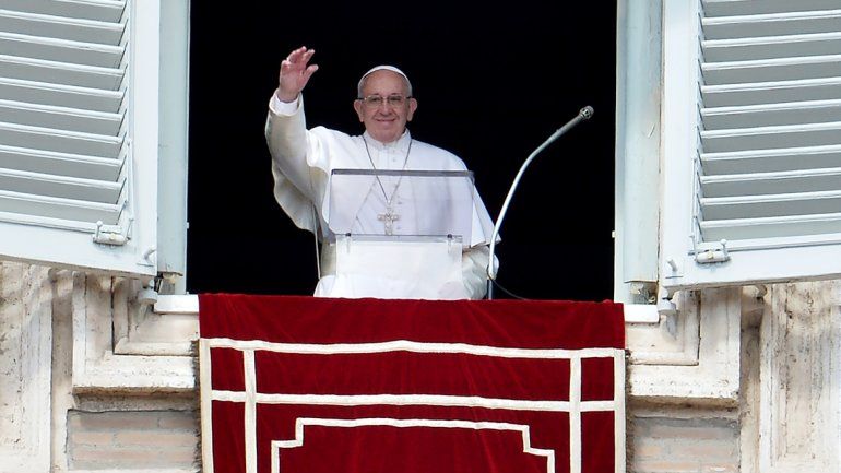El papa critica el cierre de fronteras en Europa: Abramos corazones y puertas