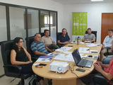 la mesa estuvo integrada por productores, funcionarios y organizaciones ligadas a la actividad.