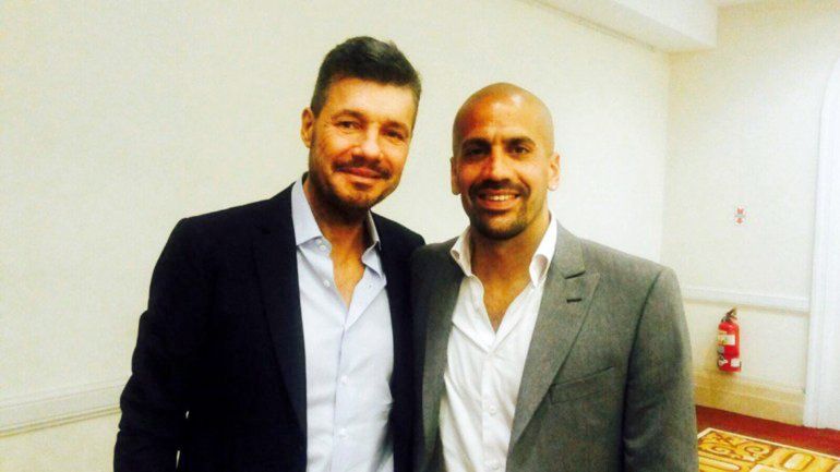 Tinelli y Segura difunden el apoyo a través de las redes sociales.