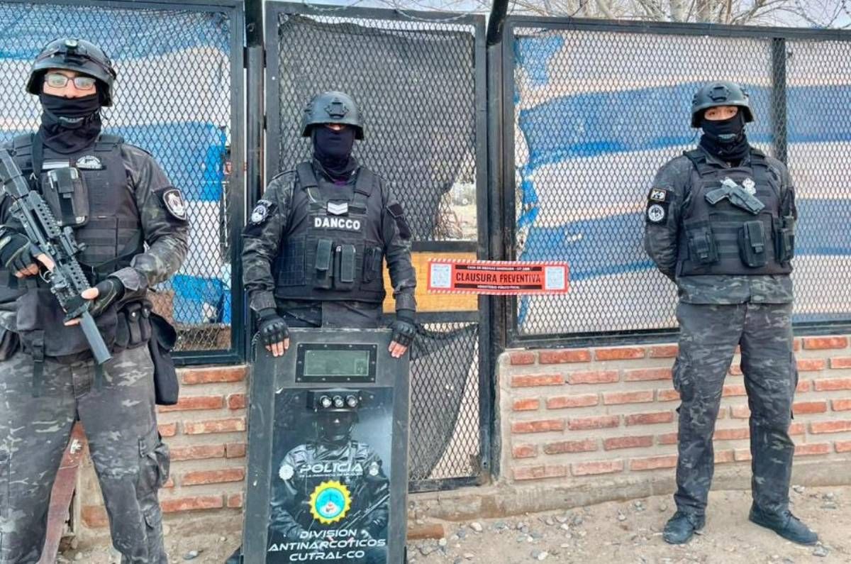 Faja de clausura a un búnker narco: secuestraron drogas y notificaron a varias personas