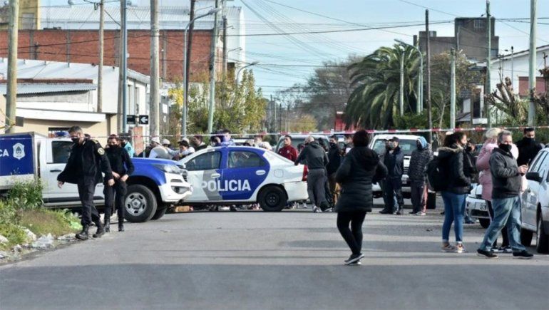 Escalofriante femicidio: mató a su madre y a su hermana, y prendió fuego la casa