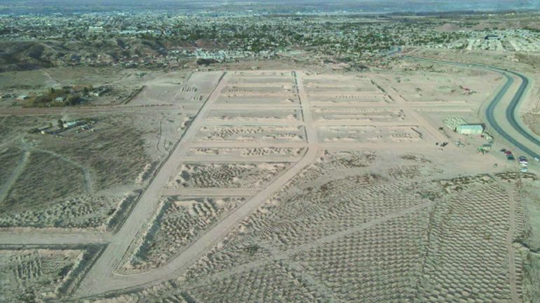 Los estatales recibirán 80 loteos en la meseta. Los estatales recibirán 80 loteos en la meseta.