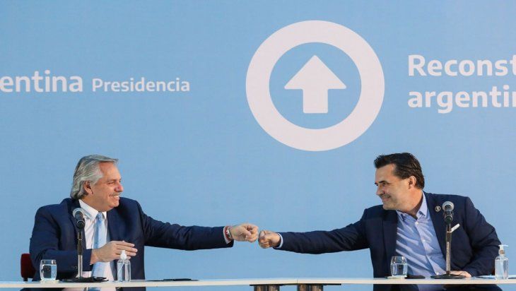 El presidente Fernández y el secretario de Energía Martínez durante la presentación del Plan Gas.Ar en el Museo del Bicentenario (Buenos Aires).