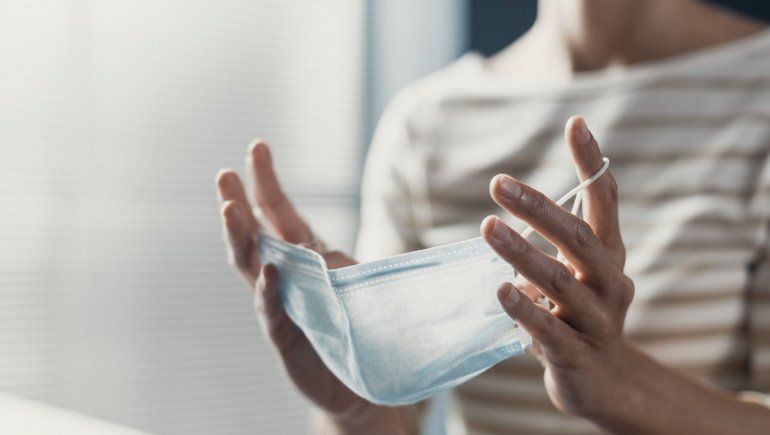 Twitter: alumno usó mascarilla para hacer trampa en los exámenes