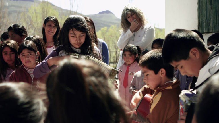 La película de Alejandro Vagnenkos relata la experiencia de la comunidad Millaín Currical con la educación.&nbsp;