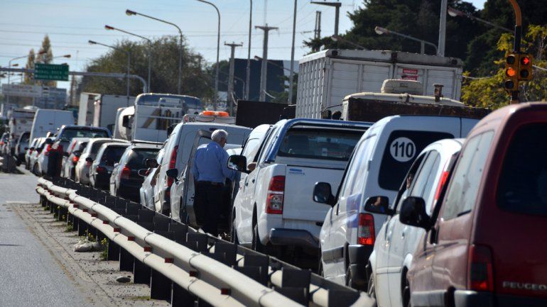 Las mediciones inteligentes del ingreso de vehículos a Neuquén están en el puente de Cipolletti y en la Ruta 7.