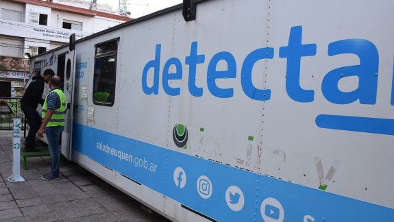 Neuquén registró otros 227 casos y un muerto por COVID