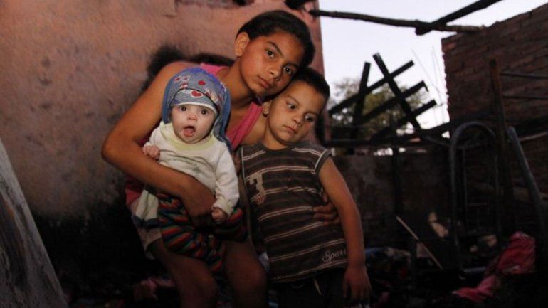 Heroína de 10 años salvó del fuego a sus tres hermanos