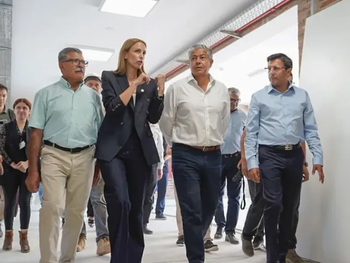 Figueroa supervisó el avance de importaes obras en Senillosa.