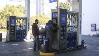 ypf aumento un 3,8% el precio de sus combustibles