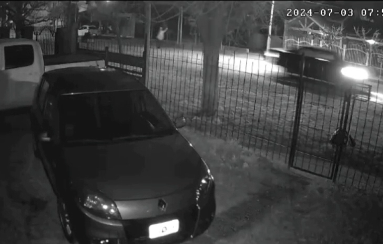 Los ladrones escaparon en dirección a calle Belisle. Actuaron con otro auto que ofició de campana.