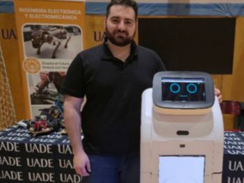 Cómo es Aura, el primer robot multifunción 100% argentino y diseñado por un joven de la Patagonia. Cómo es Aura, el primer robot multifunción 100% argentino y diseñado por un joven de la Patagonia.