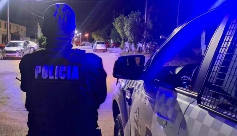 Detuvieron a un automovilista que intentó chocar a un patrullero en Caleta Olivia. (Foto ilustrativa). Detuvieron a un automovilista que intentó chocar a un patrullero en Caleta Olivia. (Foto ilustrativa).