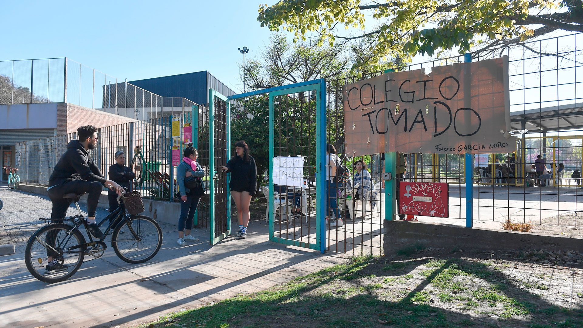 Ya son doce las escuelas tomadas en CABA: qué reclaman los estudiantes