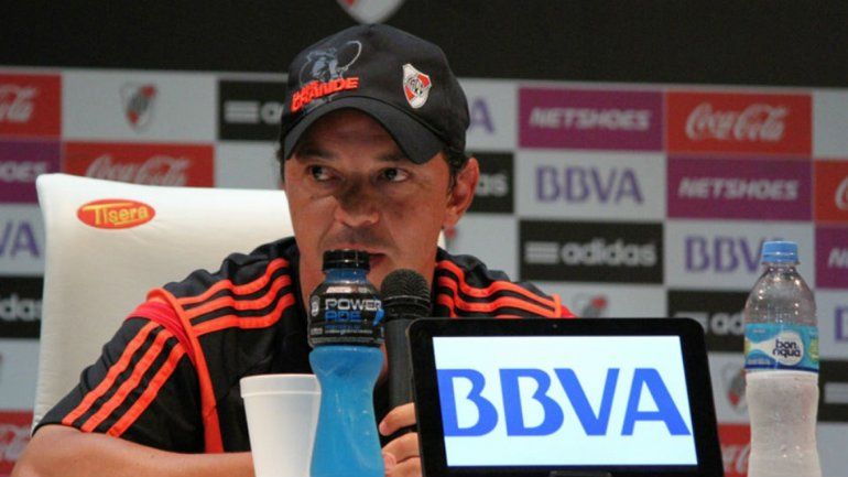 Gallardo le tira presión al líder xeneize