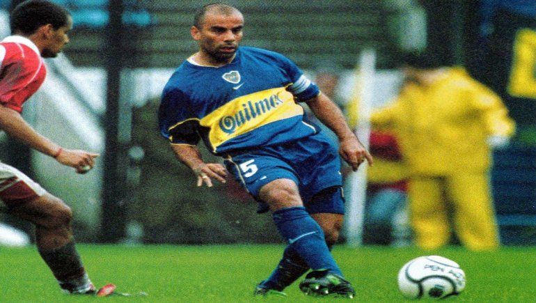 Chicho Serna, ex jugador de Boca quien criticó al Toto Salvio.