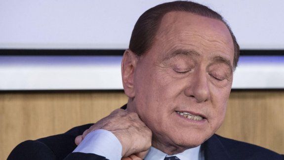 Coronavirus: Berlusconi está internado y su novia