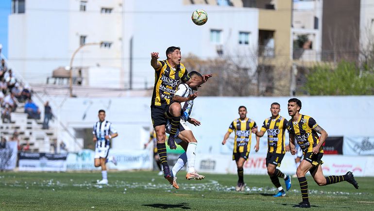 Olimpo anunció a su nuevo entrenador.