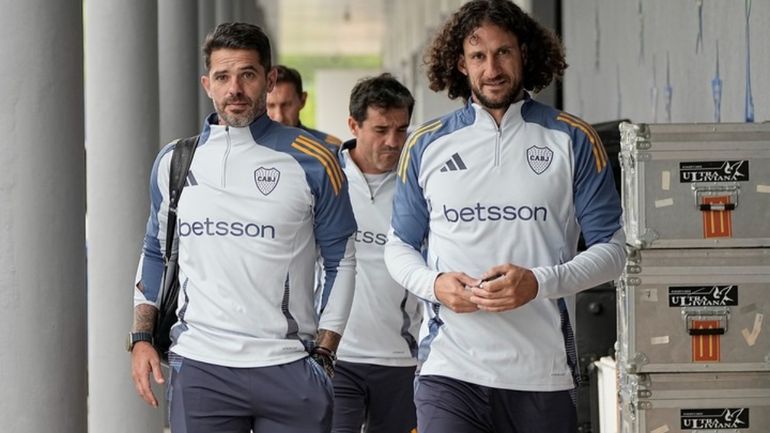 Fernando Gago y Fabricio Coloccini Fernando Gago y Fabricio Coloccini