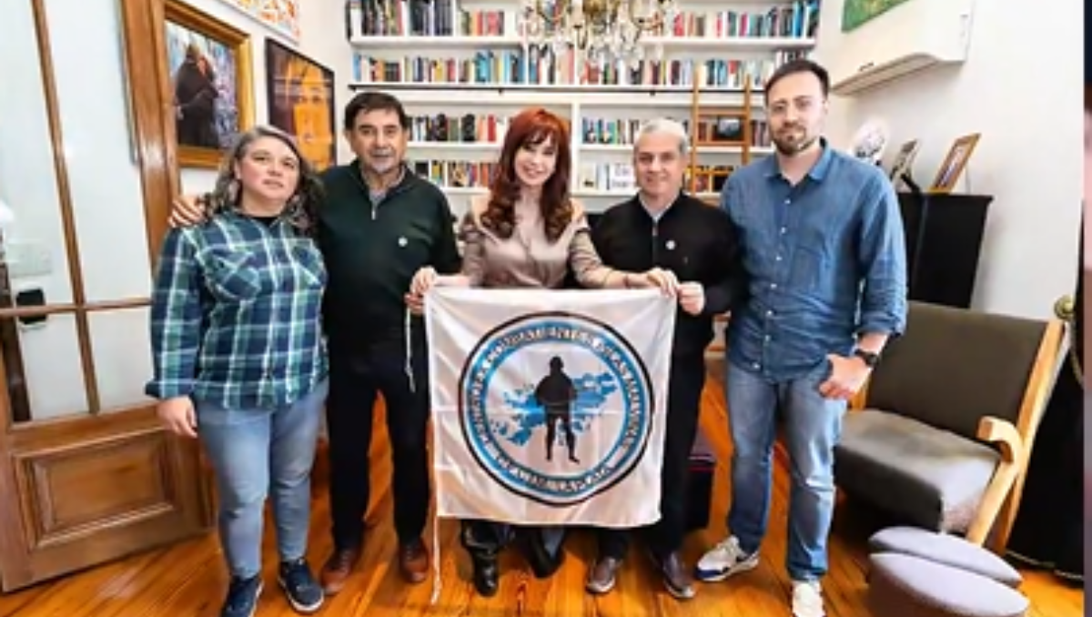 Cristina Kirchner se reunió con excombatientes de Malvinas.