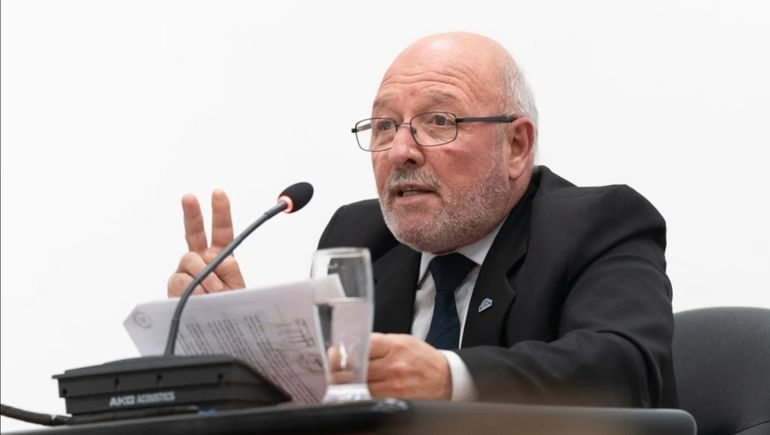 Omar Lattazio, el concejal opositor de Comodoro Rivadavia que impulsa el proyecto de sacar a los limpiavidrios de las calles. Omar Lattazio, el concejal opositor de Comodoro Rivadavia que impulsa el proyecto de sacar a los limpiavidrios de las calles.