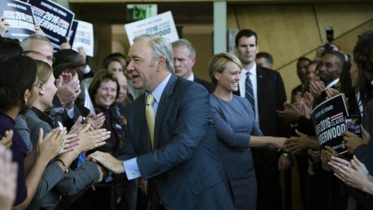 Con un tuit, House of Cards ironizó sobre la crisis que se vive en Brasil