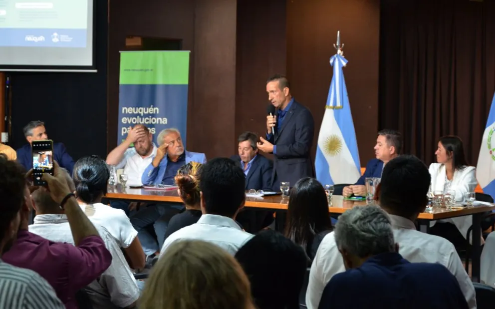 El ministro Jorge Tobares, en la presentación del balance de su cartera.