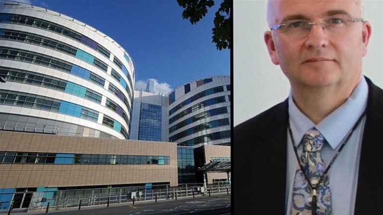 Un cirujano inglés es juzgado por grabar SB durante sus operaciones.