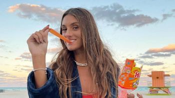 Lola Latorre tiene un nuevo amor. Lola Latorre tiene un nuevo amor.