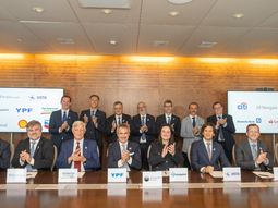 acceden a un prestamo de usd 2.000 millones para el vaca muerta sur
