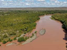 Tras las tormentas de las últimas horas, el agua presenta turbiedad en las tomas del Limay. Tras las tormentas de las últimas horas, el agua presenta turbiedad en las tomas del Limay.