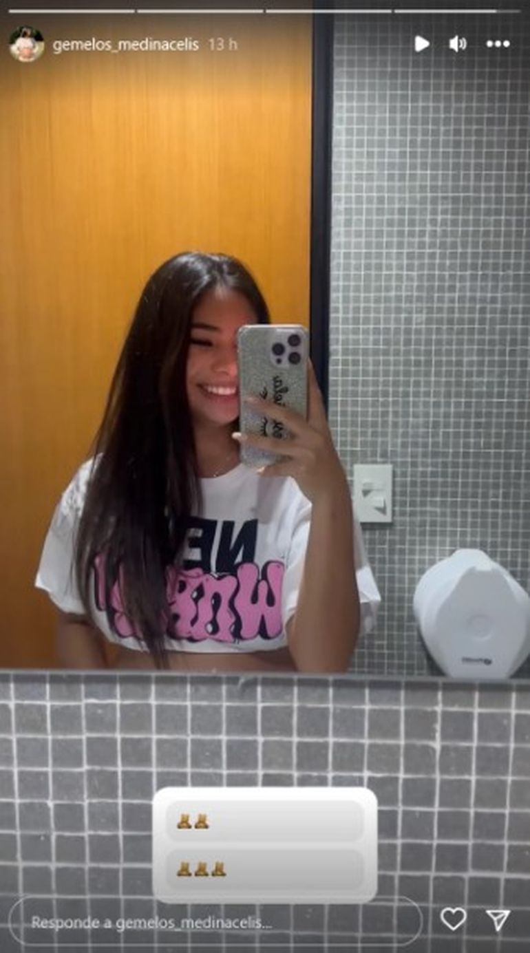 La encuesta que publicó Dani, alargando el suspenso. La encuesta que publicó Dani, alargando el suspenso.