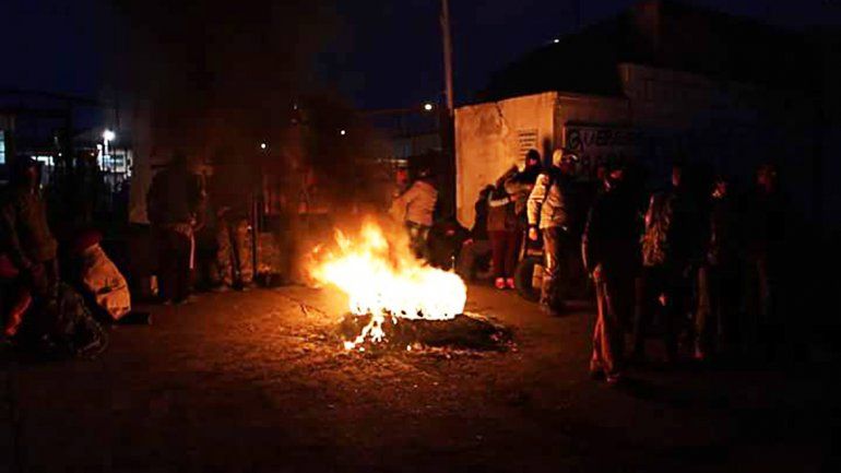 Desocupados tomaron el corralón municipal de Zapala