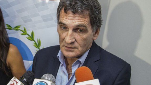 El secretario de DD.HH. defendió el cambio de una fecha muy sensible.