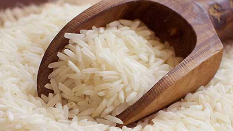 ¿Hay que lavar el arroz antes de cocinarlo? Qué dicen los expertos