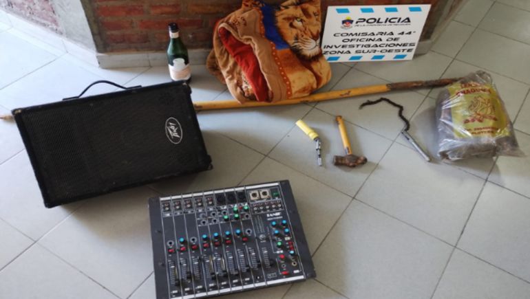 Detuvieron en su casa a un conocido ladrón de Valentina Sur