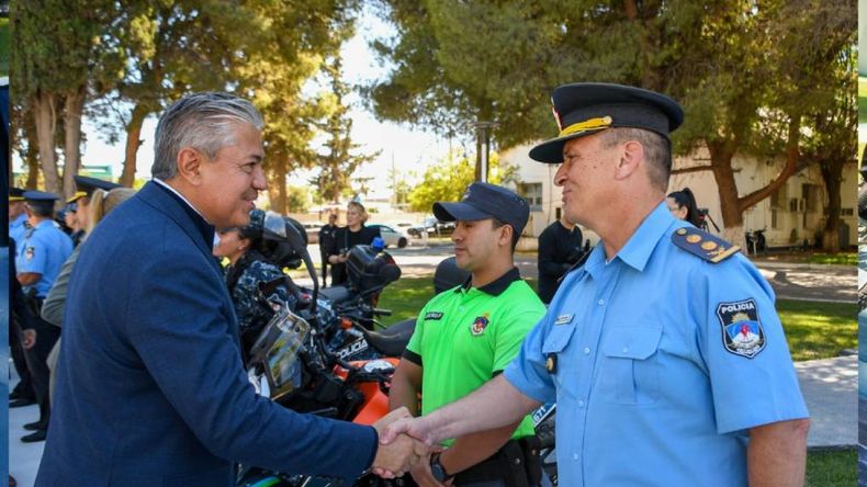 El gobierno anunció el cierre de la pauta salarial con todos los estatales: ¿Qué pasa con la Policía? | LM Neuquen El gobierno anunció el cierre de la pauta salarial con todos los estatales: ¿Qué pasa con la Policía?