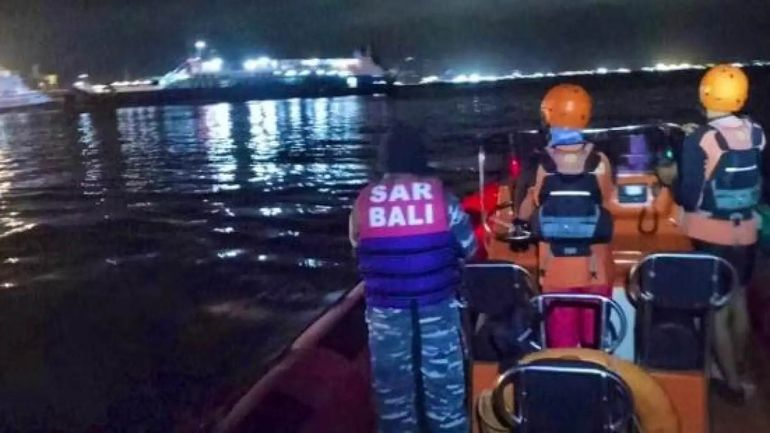 Se hundió un barco cerca de Bali: hay 4 muertos y al menos 38 desaparecidos