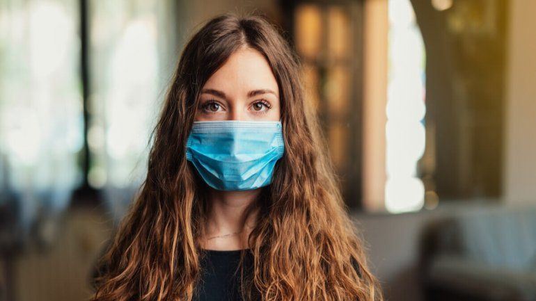 Covid-19: por qué es importante usar doble barbijo