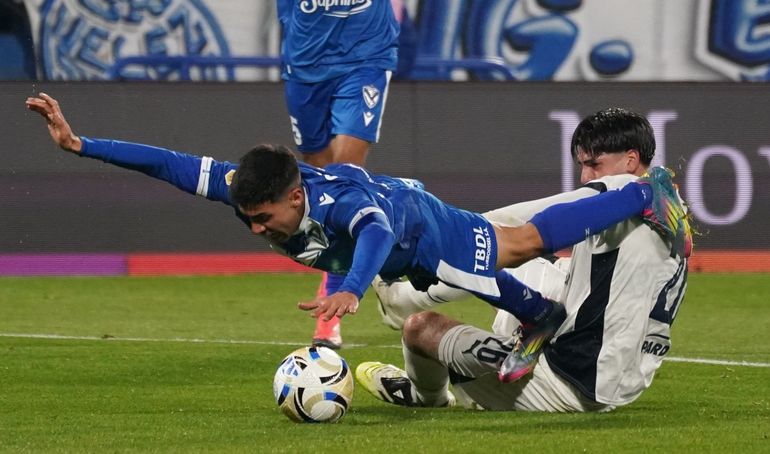 Kevin Lomónaco cometió un error insólito en Independiente - Vélez.