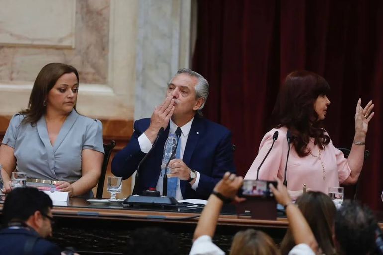 Las repercusiones políticas sobre la decisión de Alberto Fernández
