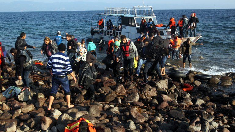 Inmigración: Italia prohíbe atracar  en sus puertos
