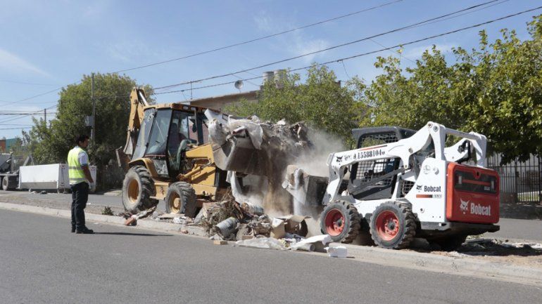 En dos días sacaron 160 toneladas de mugre en Villa Florencia