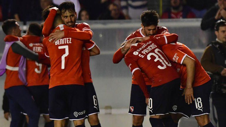 No es cuento Chino el del Rojo: Romero lo dio vuelta en un ratito